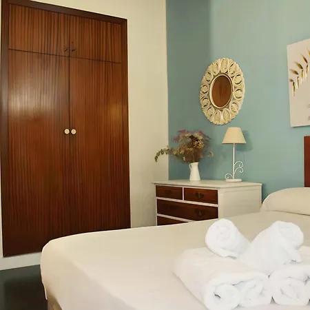 Apartamento Reformado Cerca De La Plaza Redonda Valencia Exterior photo
