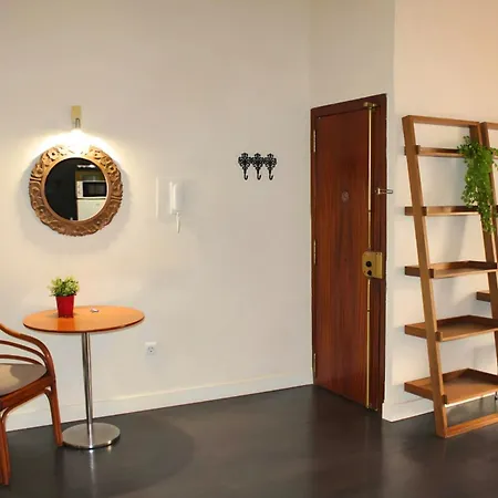 Apartamento Reformado Cerca De La Plaza Redonda Valencia Exterior photo