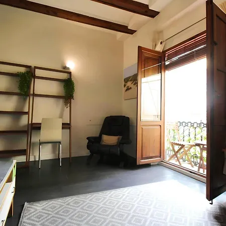 Apartamento Reformado Cerca De La Plaza Redonda Valencia Exterior photo